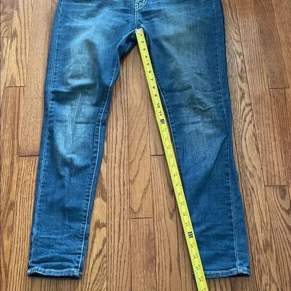 Levi’s Jeans Leggings Jeggings Medium Wash Women’s Sz 31 - Picture 3 of 12